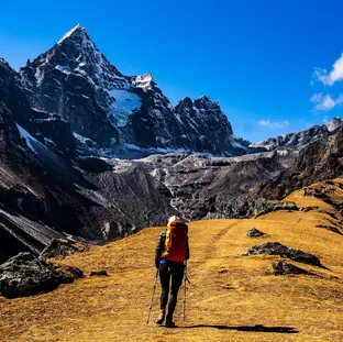 mount everest trekking
